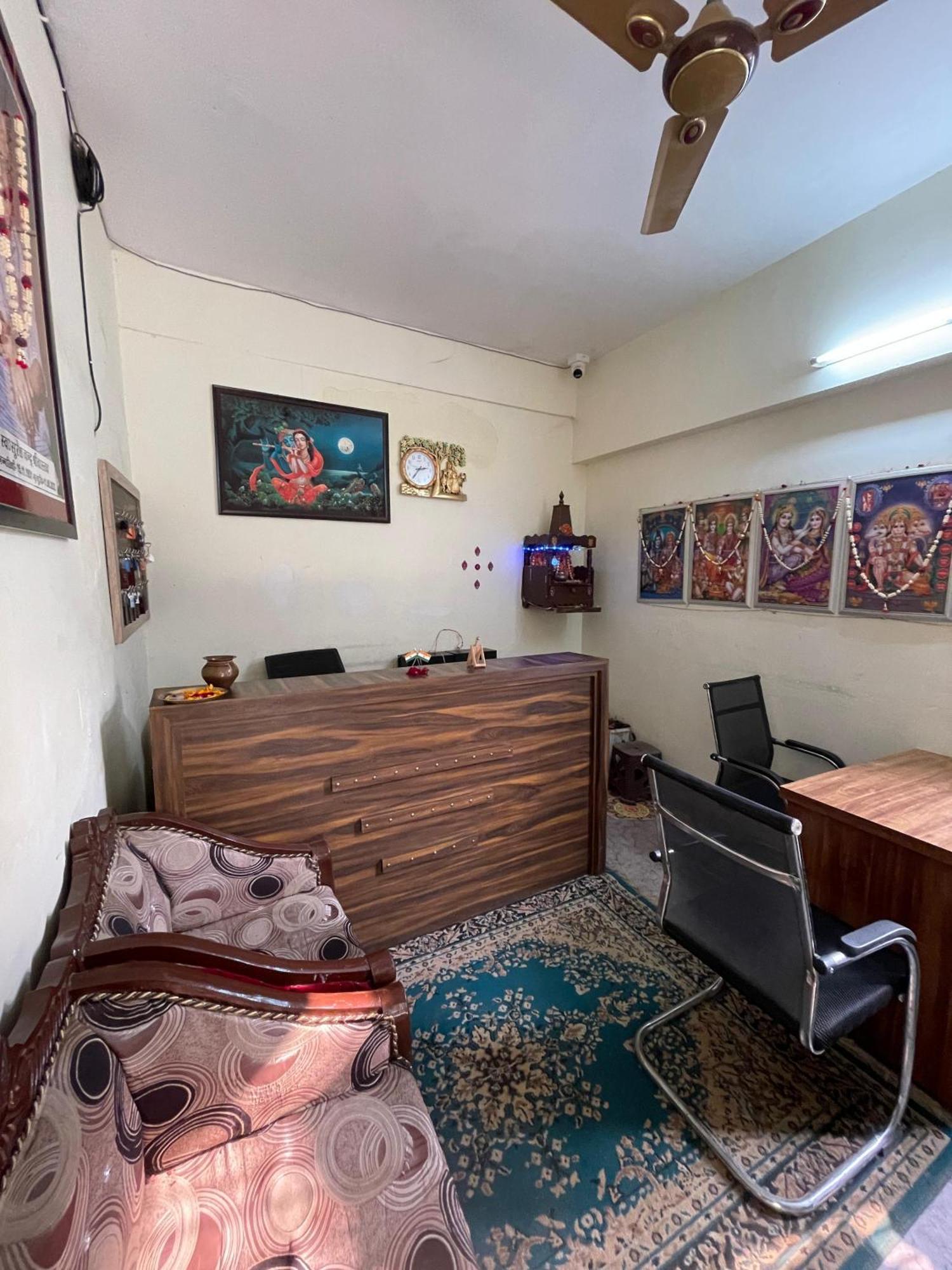 Shree Krishna Garden Hotel Jhusi Exterior photo